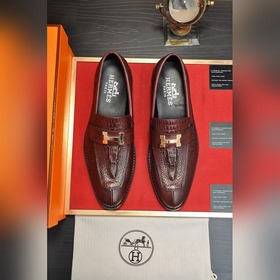【HERMES】 (овечья кожа внутри) Итальянский роскошный бренд. Он не