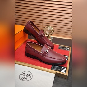 【HERMES】 (овечья кожа внутри) Итальянский роскошный бренд. Он не 
