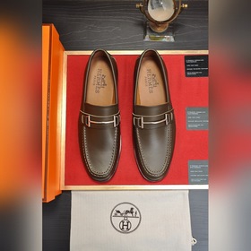 【HERMES】 (овечья кожа внутри) Итальянский роскошный бренд. Он не