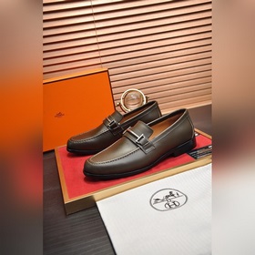 【HERMES】 (овечья кожа внутри) Итальянский роскошный бренд. Он не