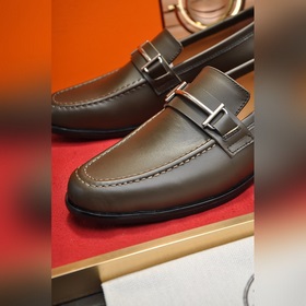 【HERMES】 (овечья кожа внутри) Итальянский роскошный бренд. Он не 