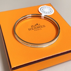 Hermes эмалевый браслет нового дизайна в светло-мятном цвете, мин