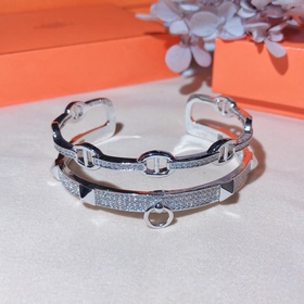 Hermès H Двойной браслет с бриллиантами в форме свиного носа. Ско