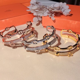 Hermès H Двойной браслет с бриллиантами в форме свиного носа. Ско