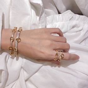 Hermès H Двойной браслет с бриллиантами в форме свиного носа. Ско