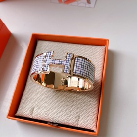 Hermès [требуется заказать в день заказа, отправка на следующий д