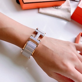 Hermès [требуется заказать в день заказа, отправка на следующий д