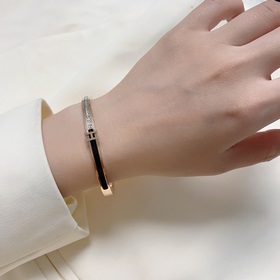 Браслет Hermes с бриллиантами в форме буквы H, 14 карат, с покрыт