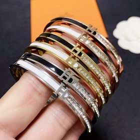 Браслет Hermes с бриллиантами в форме буквы H, 14 карат, с покрыт