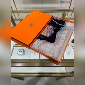Самый популярный товар года от H 【Длинный шарф с узором «Скачущие