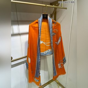 Лучшие товары года от H [Иллюстрированный каталог длинных шарфов]