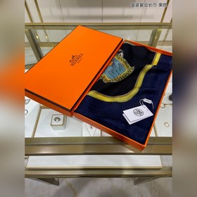 Самые популярные товары года от H 【Длинный шарф для торжественных