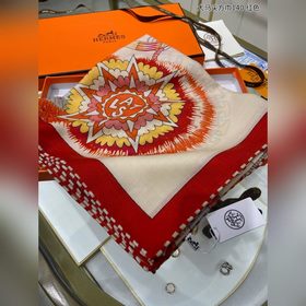 Новая модель из кашемира. Все, кто приобрел, отмечают ее привлека