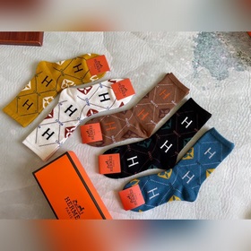 Hermes · Hermes Большие новые женские носки средней длины из крол