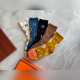Hermes · Hermes Большие новые женские носки средней длины из крол