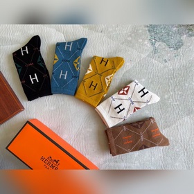 Hermes · Hermes Большие новые женские носки средней длины из крол
