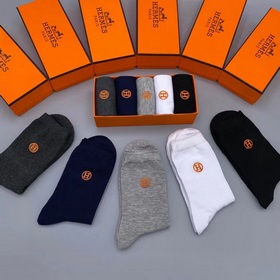 Hermes · Hermes Большие носки средней длины из новой коллекции [О