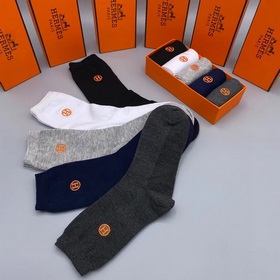 Hermes · Hermes Большие носки средней длины из новой коллекции [О