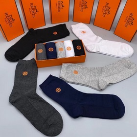 Hermes · Hermes Большие носки средней длины из новой коллекции [О