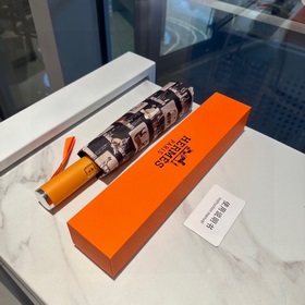Hermès Представляем вам эксклюзивный трехсекционный автоматически