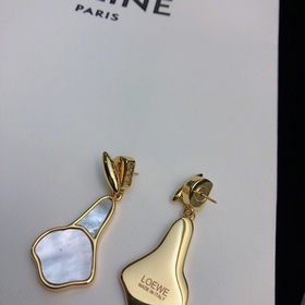 LOEWE Серьги-гвоздики Классический дизайн с логотипом LOEWE Anagr