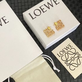 1880 Новинка 2023 года. Серьги LOEWE с бриллиантами. Влюбилась с
