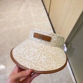 В комплекте с пылезащитным чехлом 【Loewe】 Новая модель летней ко