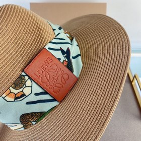 В комплекте с пылезащитным чехлом  【Loewe Новая модель шляпы-пан