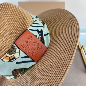 В комплекте с пылезащитным чехлом  【Loewe Новая модель шляпы-пан