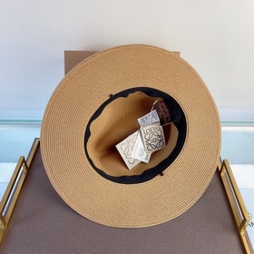 В комплекте с пылезащитным чехлом  【Loewe Новая модель шляпы-пан