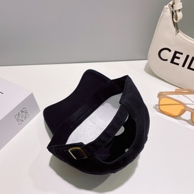LOEWE Новая оригинальная бейсболка с оригинальным дизайном. Отлич