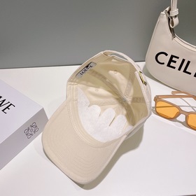 LOEWE Новая оригинальная бейсболка с оригинальным дизайном. Отлич