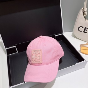LOEWE Новая оригинальная бейсболка с оригинальным дизайном. Отлич
