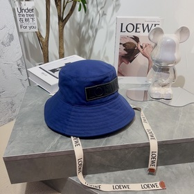 Lowewe, японский представитель, предлагает рыбацкую кепку, аналог