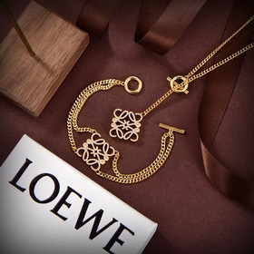 LOEWE Браслет Классический дизайн с логотипом LOEWE Anagram. Прос