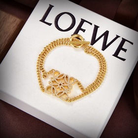 LOEWE Браслет Классический дизайн с логотипом LOEWE Anagram. Прос
