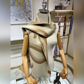 Высококачественный нейтральный дизайн от Loewe 【Длинный шарф с ло