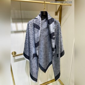 Loewe 【LOEWE фирменный платок 140】 Я очень счастлив приобрести эт