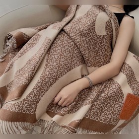 Loewe Двусторонняя шерстяная накидка LOEWE Я очень счастлив приоб