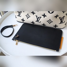 Оригинальная сумка Neverfull MM22838 черного цвета из новой капсу