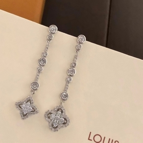 1880150 Продается быстро, пользуется большим спросом. LV, модная