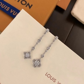 1880150 Продается быстро, пользуется большим спросом. LV, модная