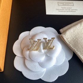 1880130 Версия Seiko Louis Vuitton LV кристаллические буквы серьг
