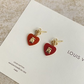 Красные сердоликовые серьги-гвоздики LV. Профессиональные серьги-