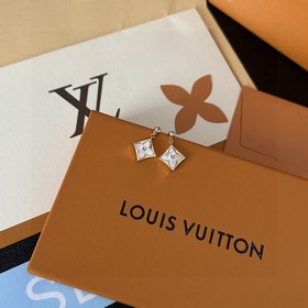 Lv Louis Vuitton 2023 ранневесенняя новинка серьги-гвоздики. Клас