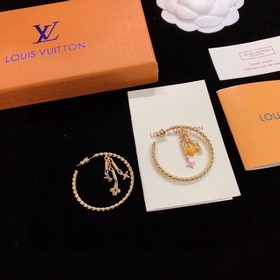 Элегантные серьги LV. LOUIS VUITTON завоевали мир моды, представл