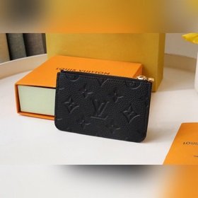 Этот многофункциональный визитница Romy M81882 с тиснением выпол