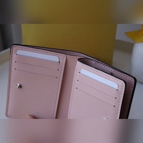 M80629 Розовый  Элегантный и компактный портфель «Portefeuille C