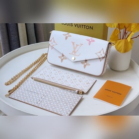 【Pochette Félicie сумка на цепочке】 M82520 Эта сумка Pochette Fé