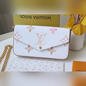 【Pochette Félicie сумка на цепочке】 M82520 Эта сумка Pochette Fé